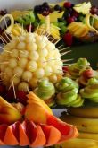Подача фруктов на праздничный стол