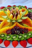 Красивая фруктовая нарезка на праздничный стол
