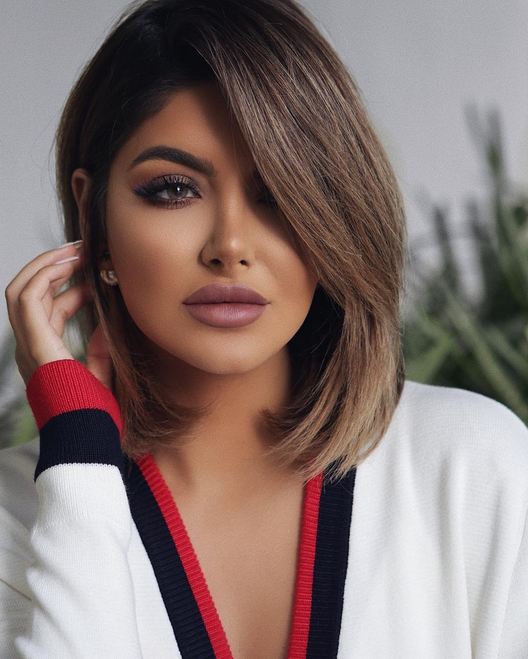 Модные стрижки женские на средние волосы