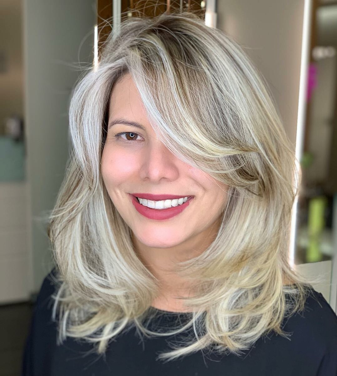 Удлиненное каре блондинки