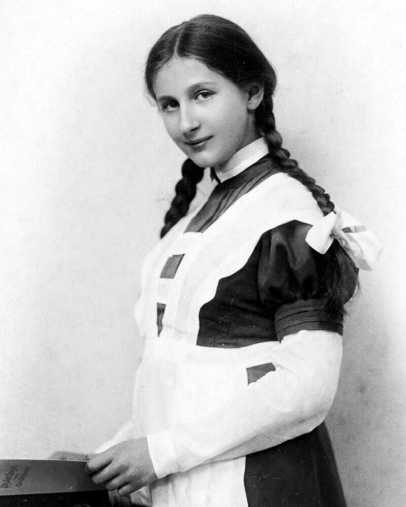 Одежда гимназисток начала 20 века в Российской империи