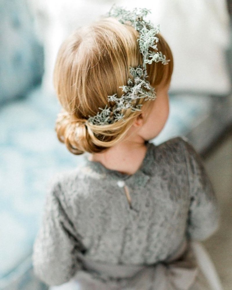 Причёска для девочек на свадьбу брата старшего