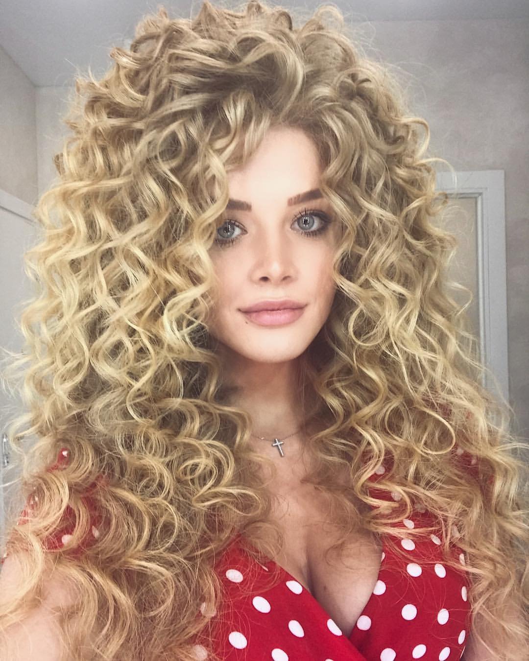 Юлия Левковская long hair