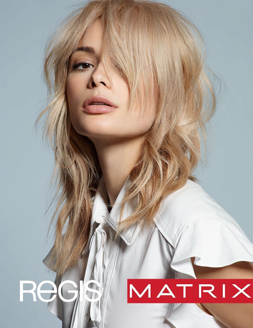 Пышные стрижки на средние волосы с челкой