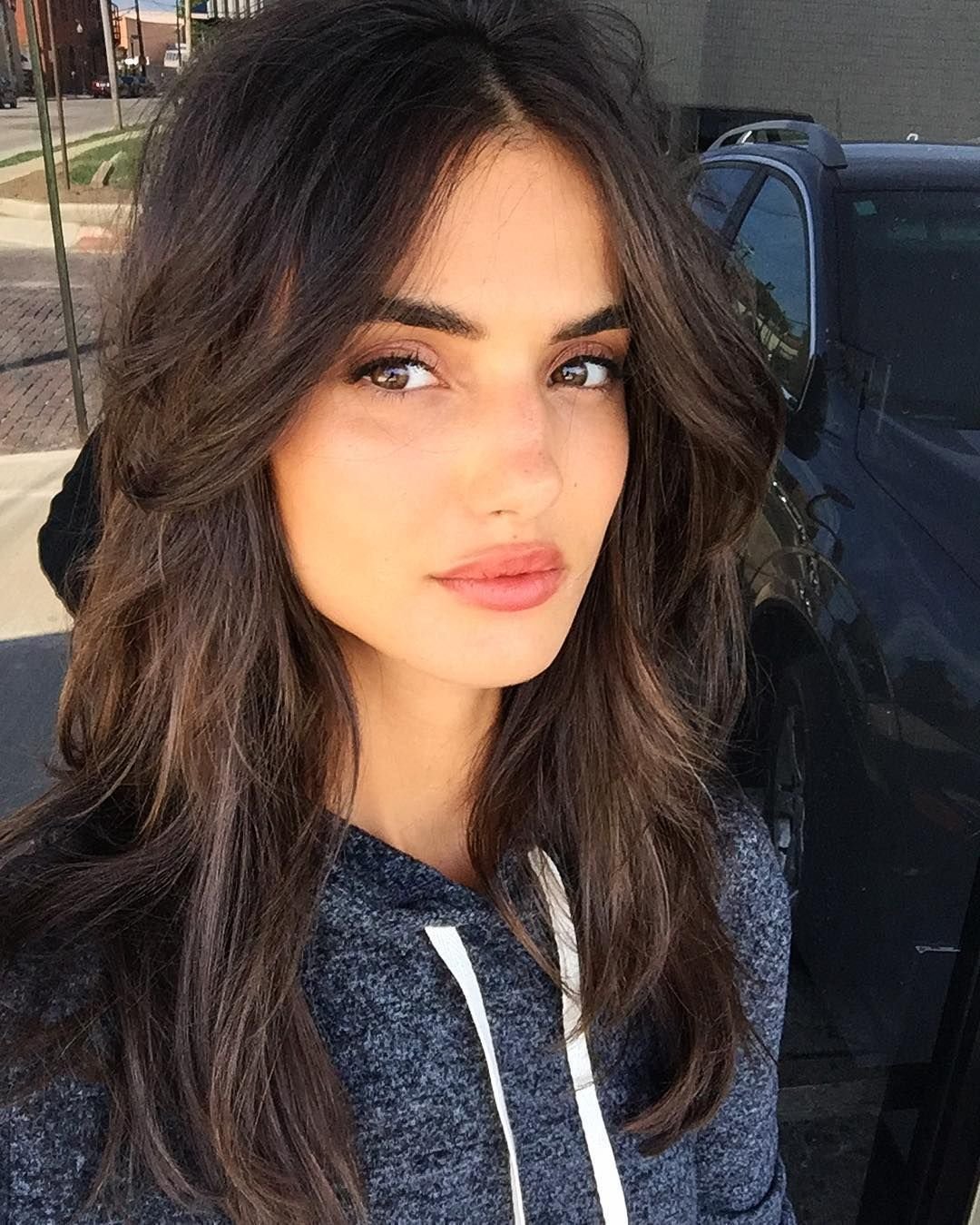 Лохматые стрижки на средние волосы