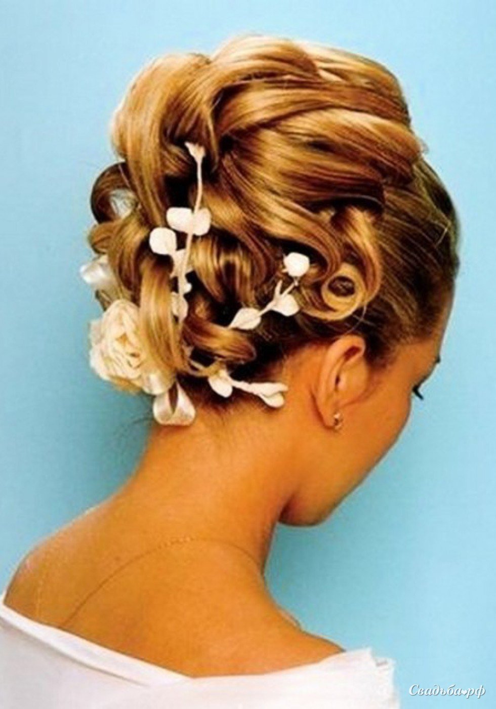 Красивые прически на праздник