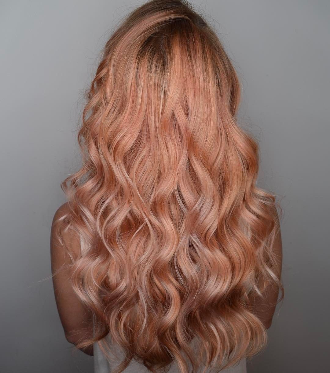 Абрикосовый цвет волос