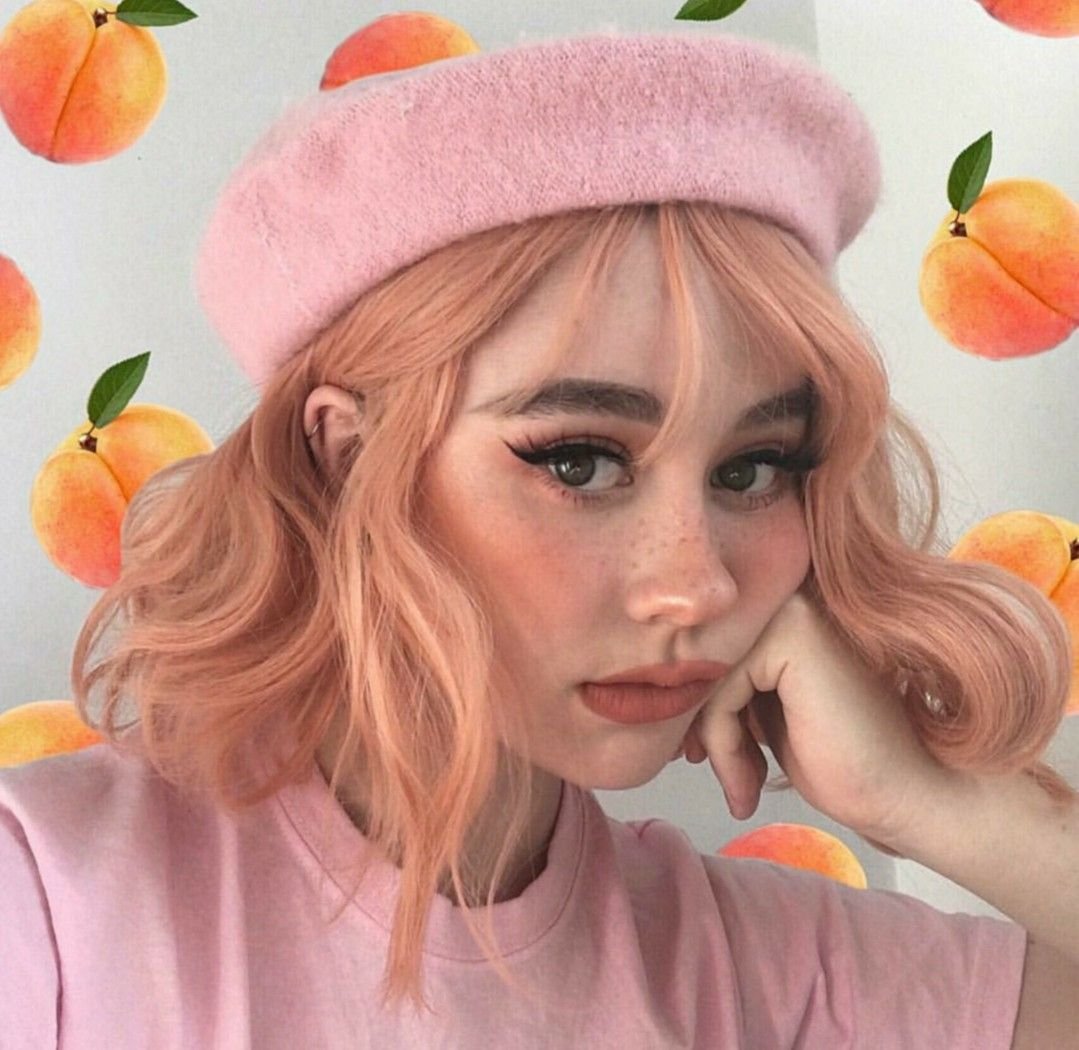 Персиковая девушка