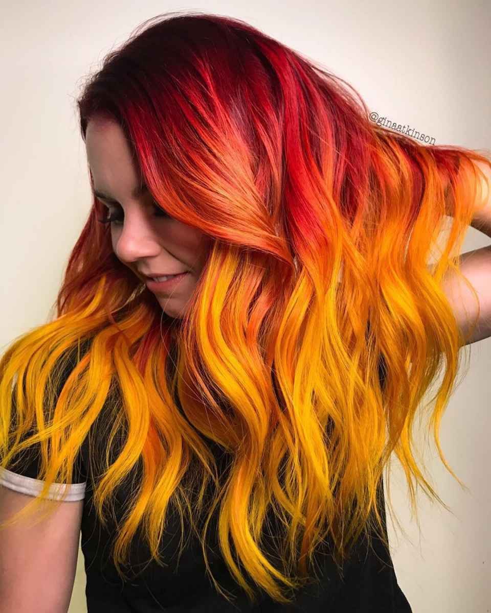 Рыжие волосы с красными кончиками