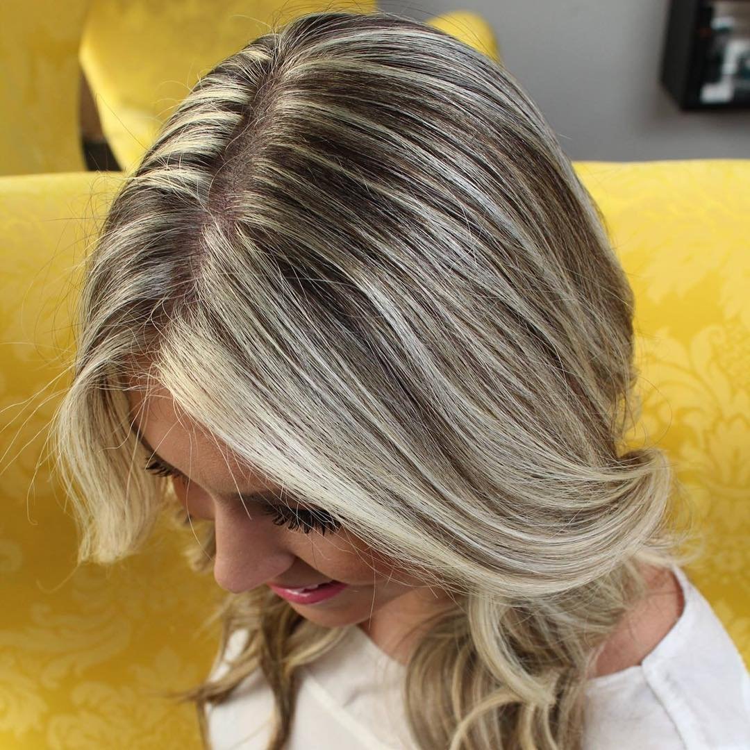 Прикорневое мелирование блонд