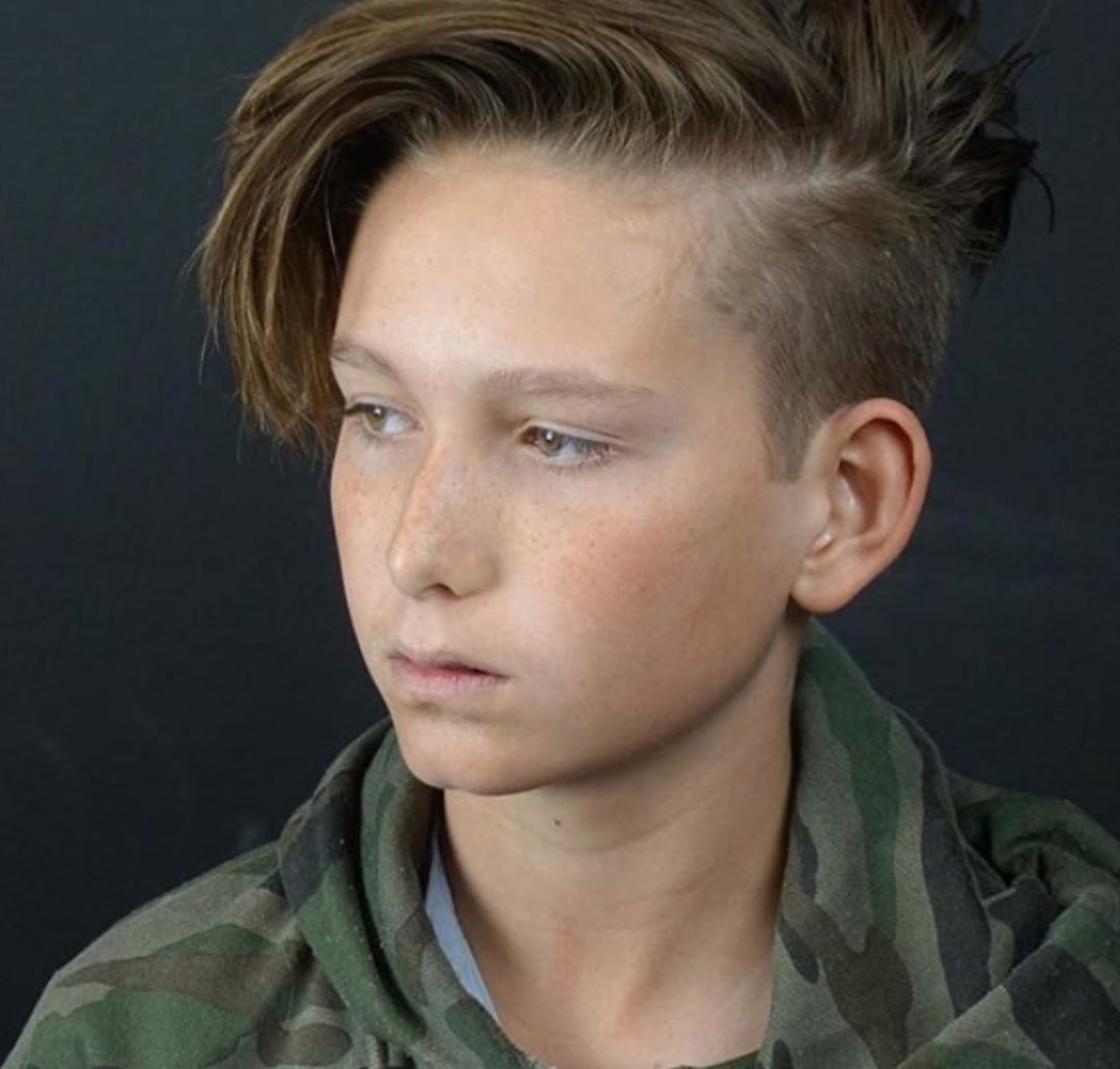 Модные стрижки для мальчиков 14 лет. Лонг андеркат. Андеркат Ежик. Причёски для мальчиков. Причёски для мальчиков модные.