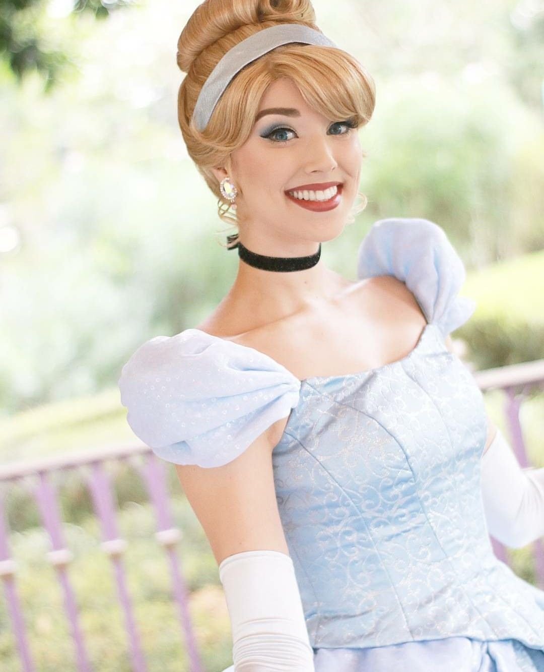 Прическа принцессы Бель