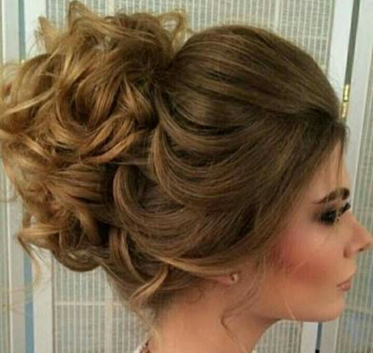 Прически с собранными волосами