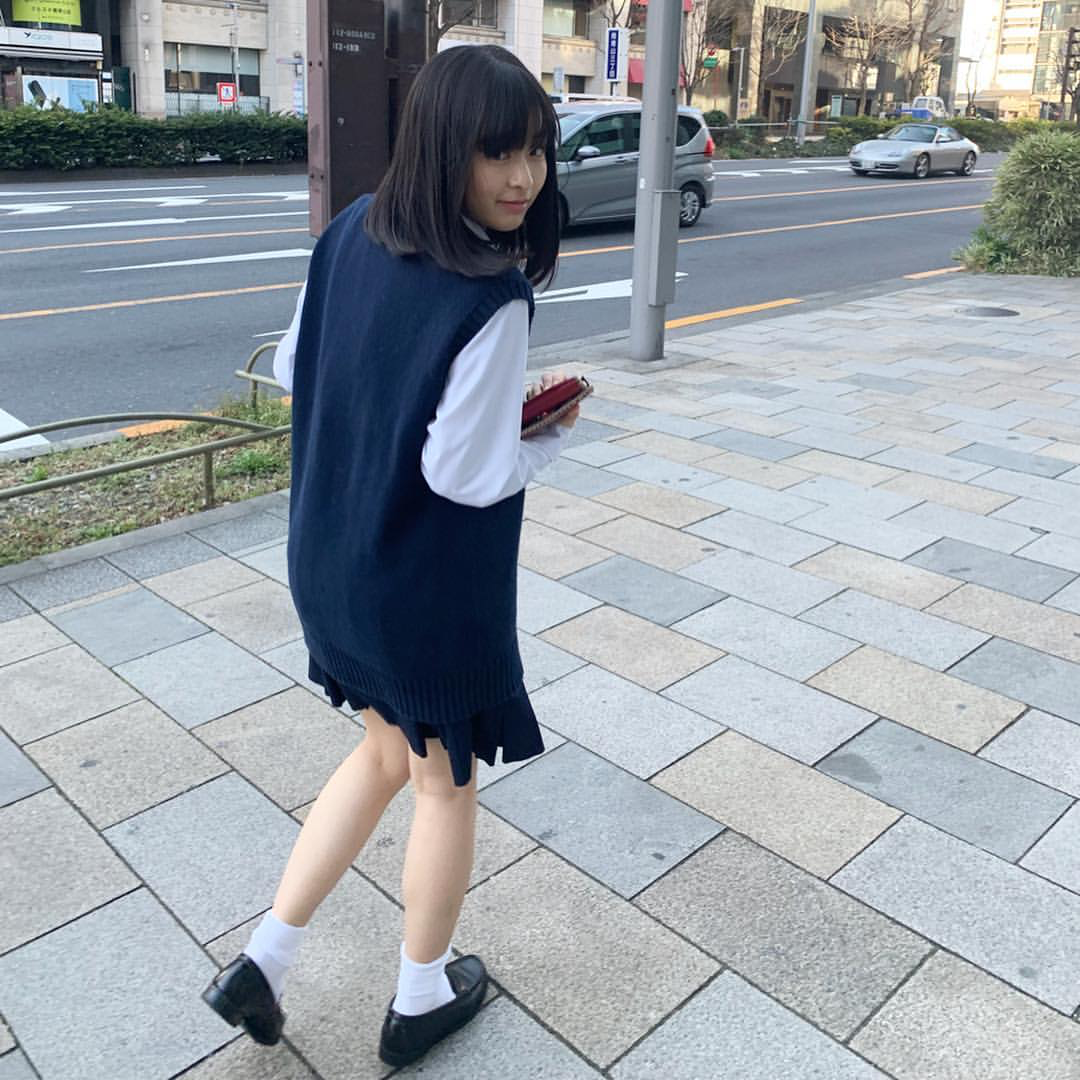 Кореянка с хвостом