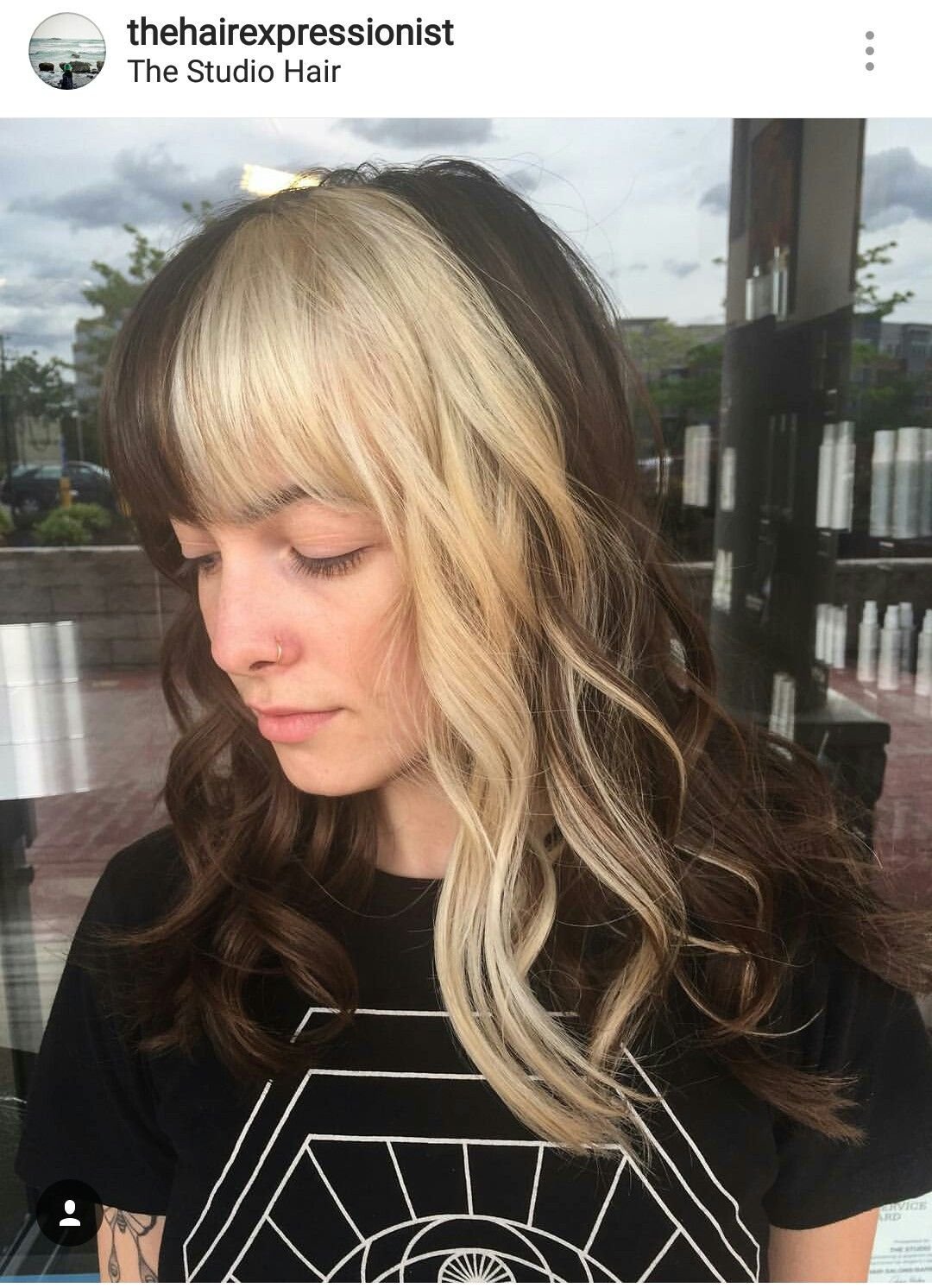 Белые пряди