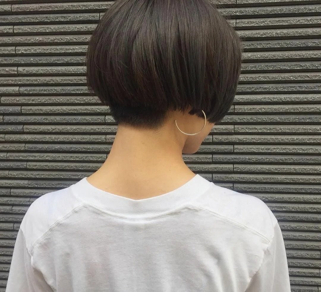 Боб каре Томбой стрижка