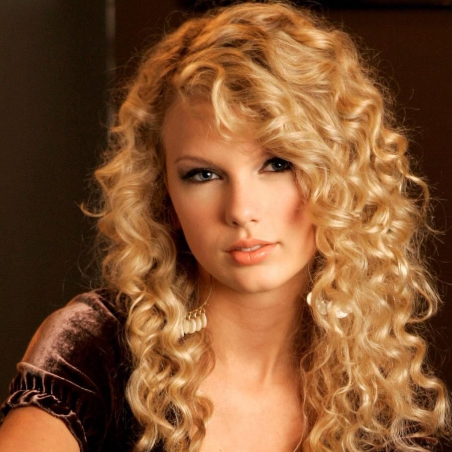 Катя Василенко кудри