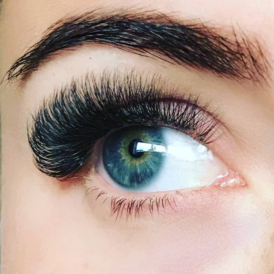 Невесомые ресницы