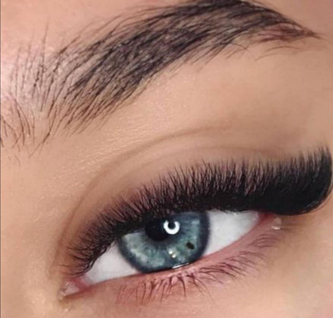 Красивое наращивание ресниц