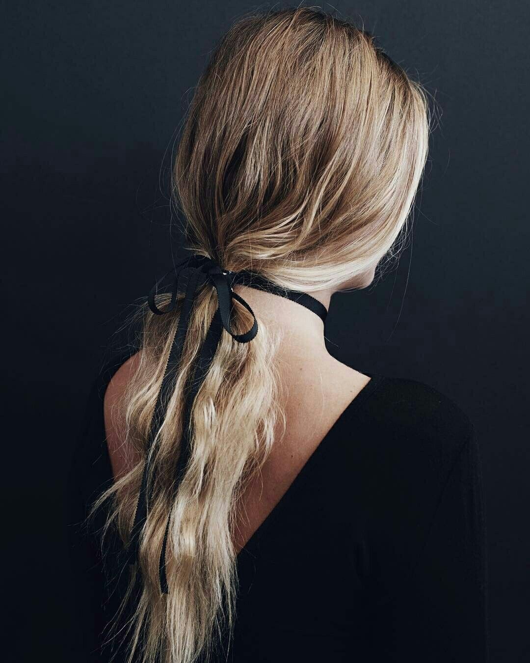 Низкий хвост прическа