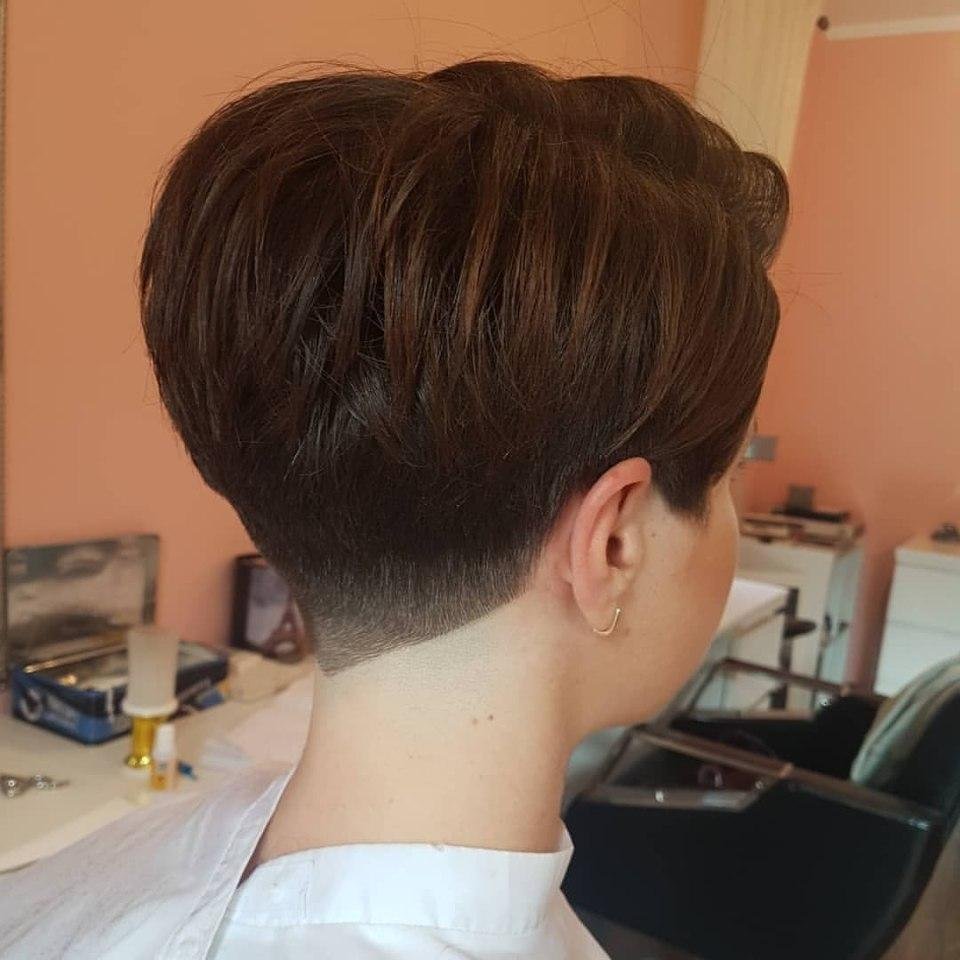 Стрижка Пикси Калманович