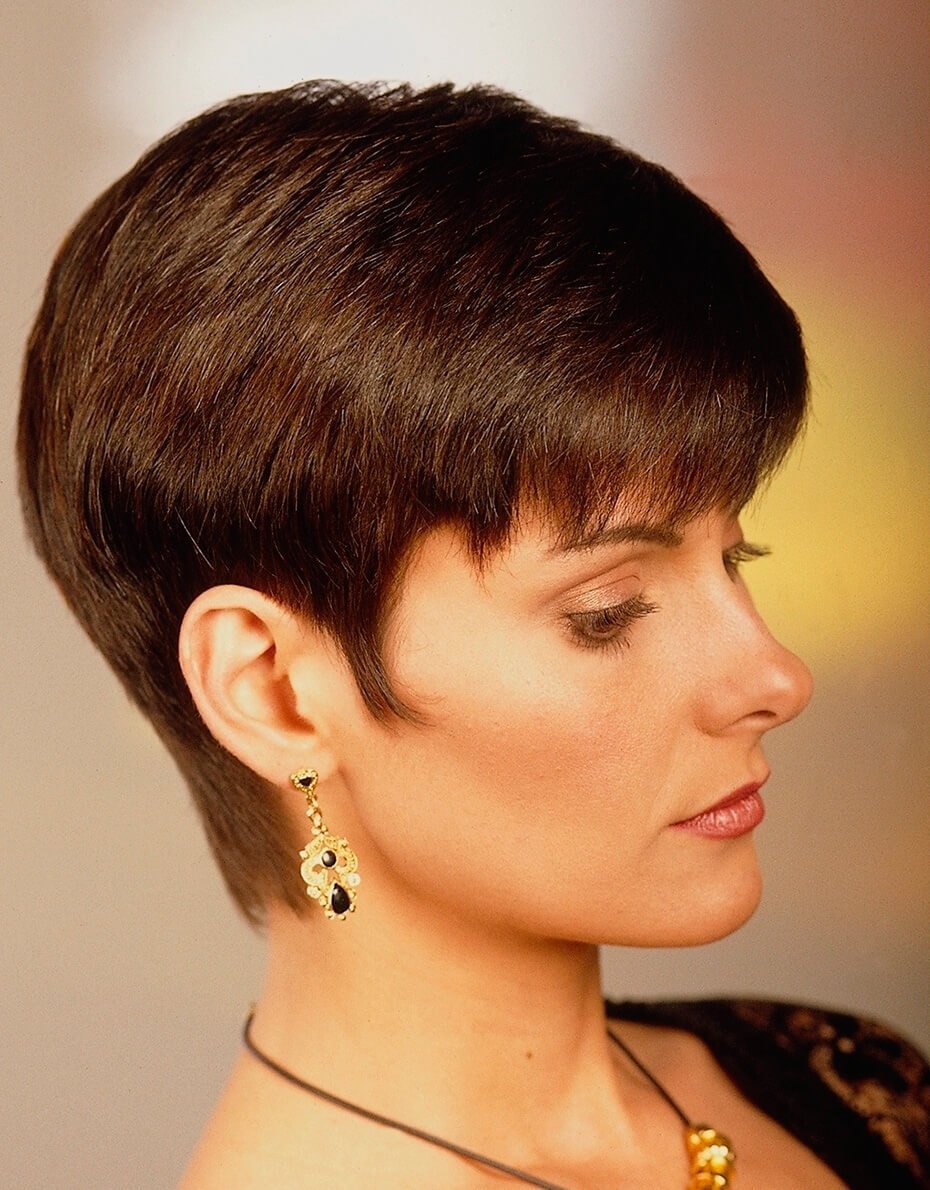 Женская стрижка Пикси андеркат Боб