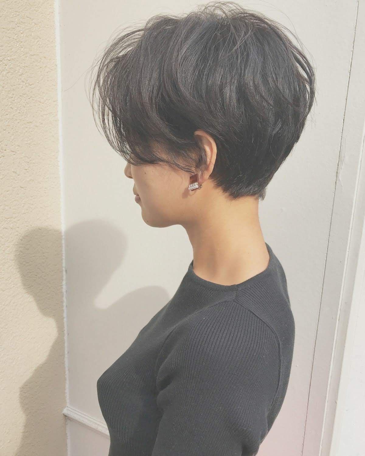 Женская прическа короткий боб