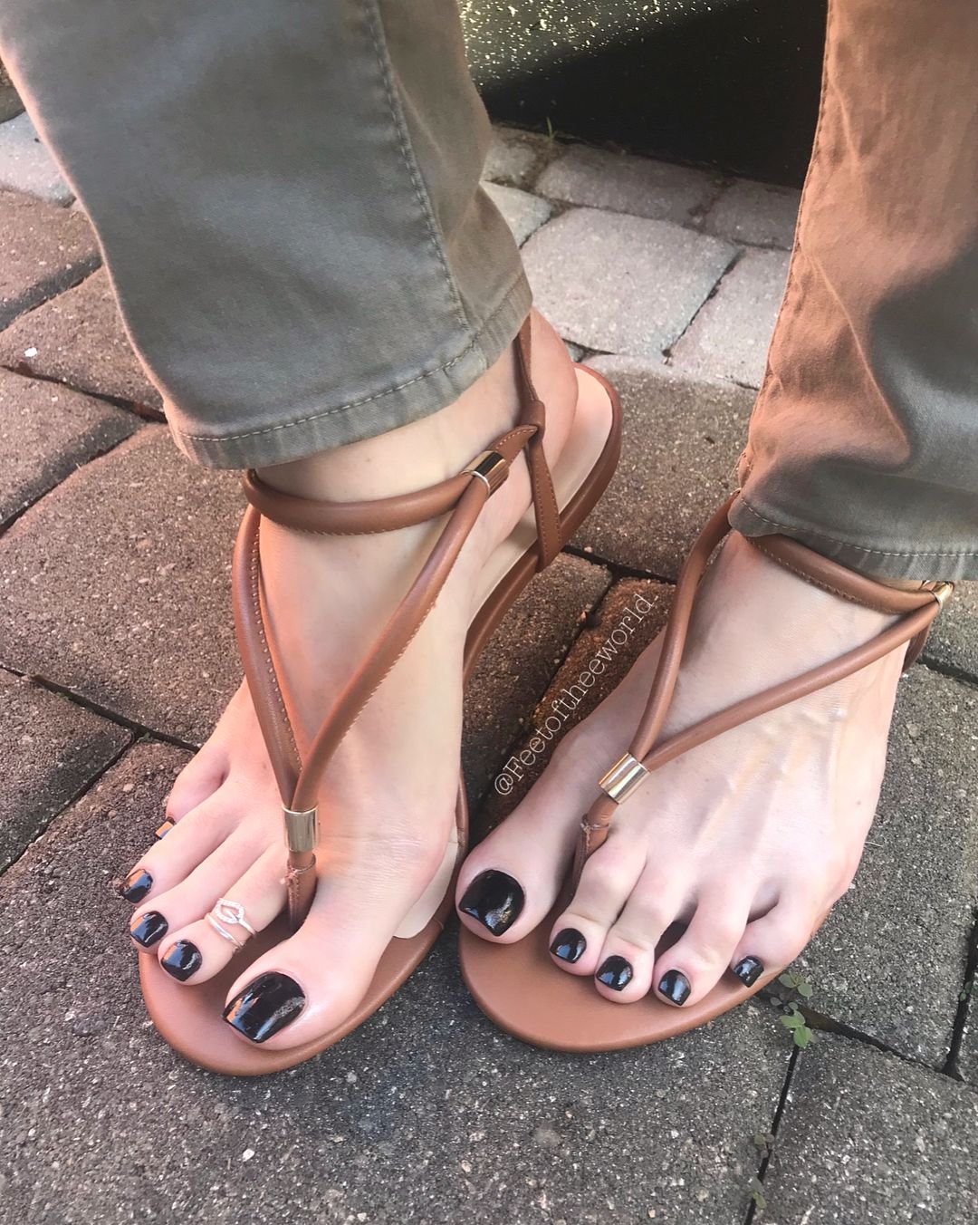 Фут фетиш сандалии педикюр