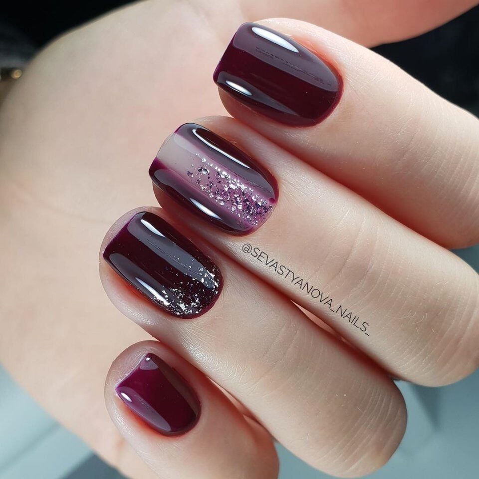 Сливовый маникюр