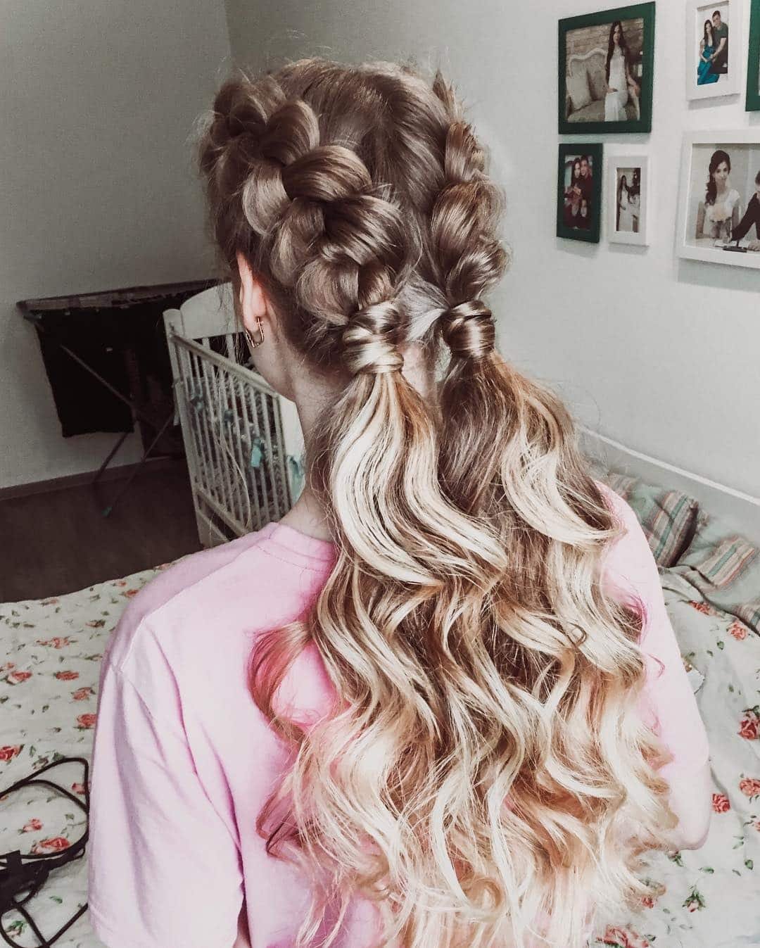 Локоны с косичкой