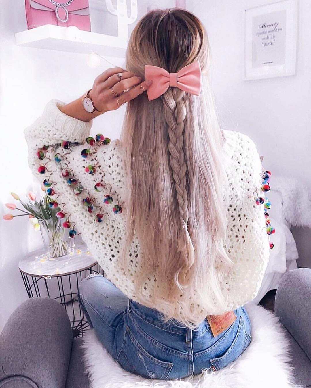 Причёски на 1 сентября на длинные волосы