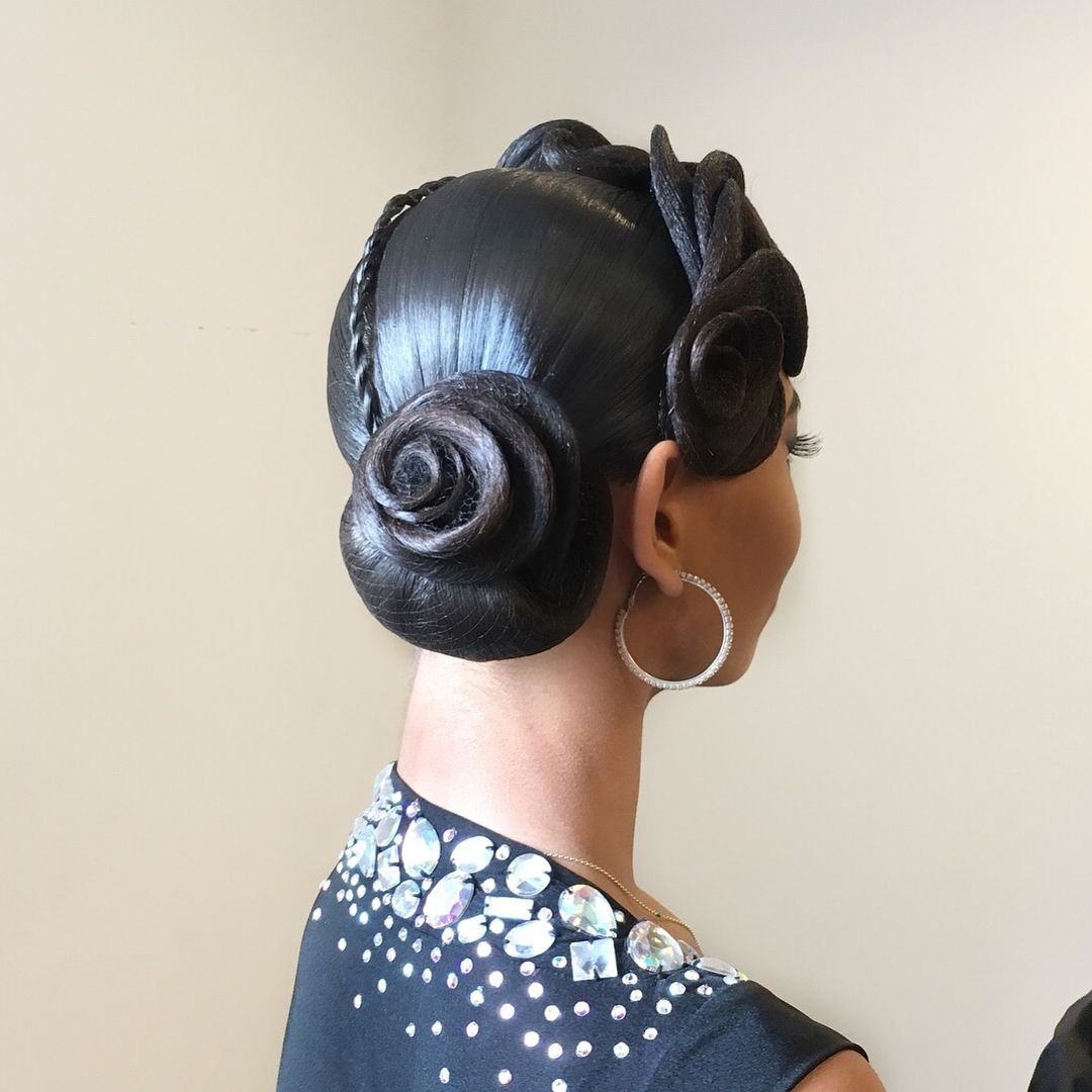 Причёски для бальных танцев для девочек