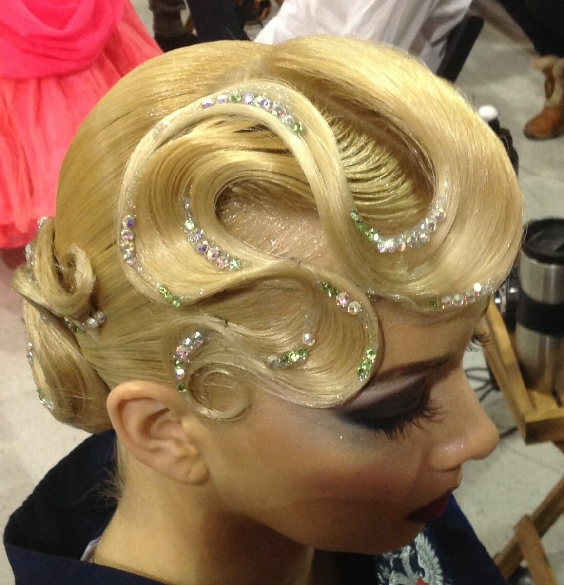 Бальная прическа для девочки