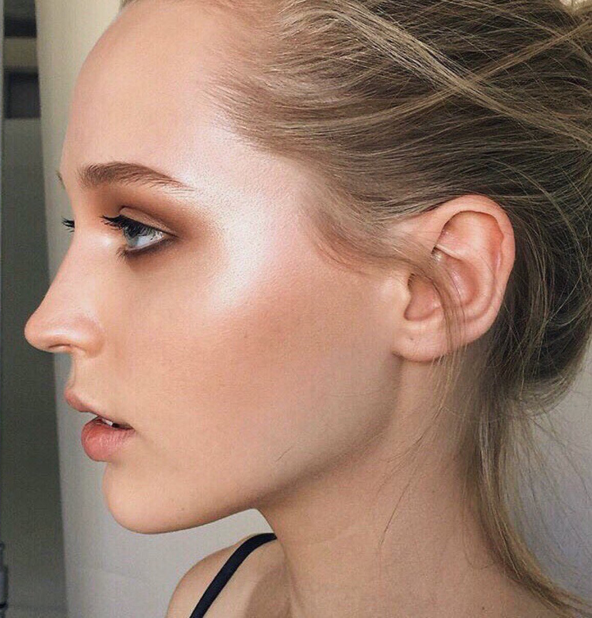 Консилер для носа