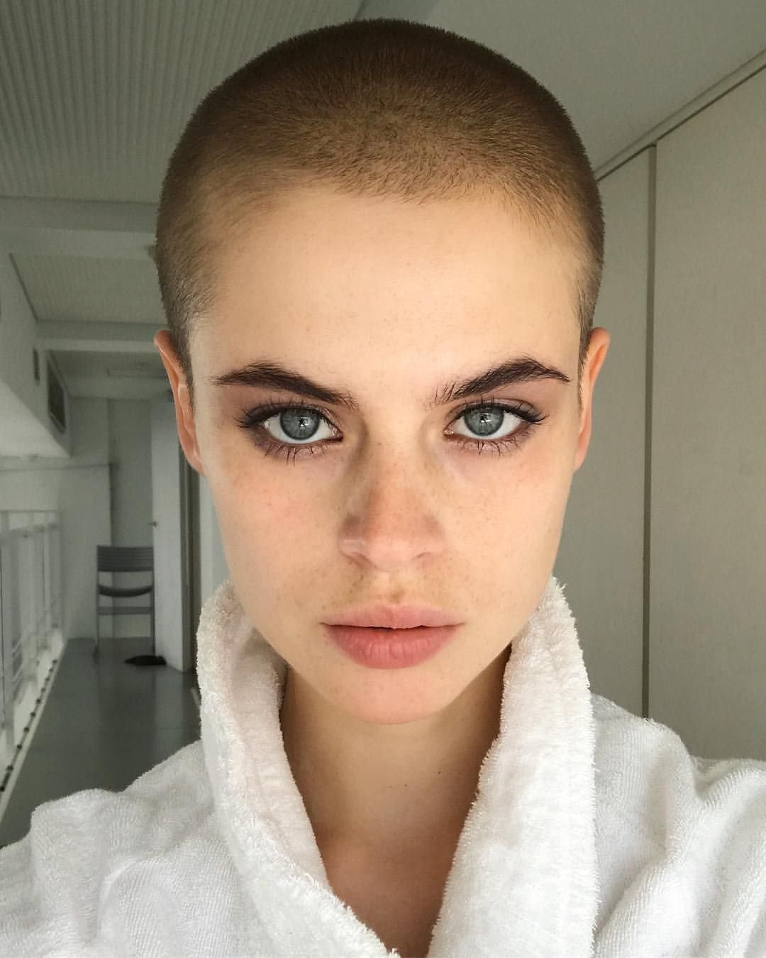 Лысая невеста