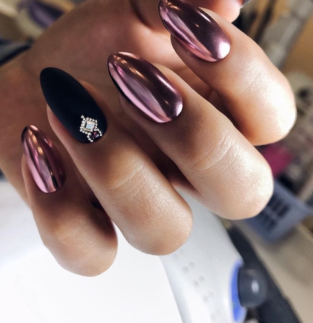 Маникюр с втиркой на длинные ногти