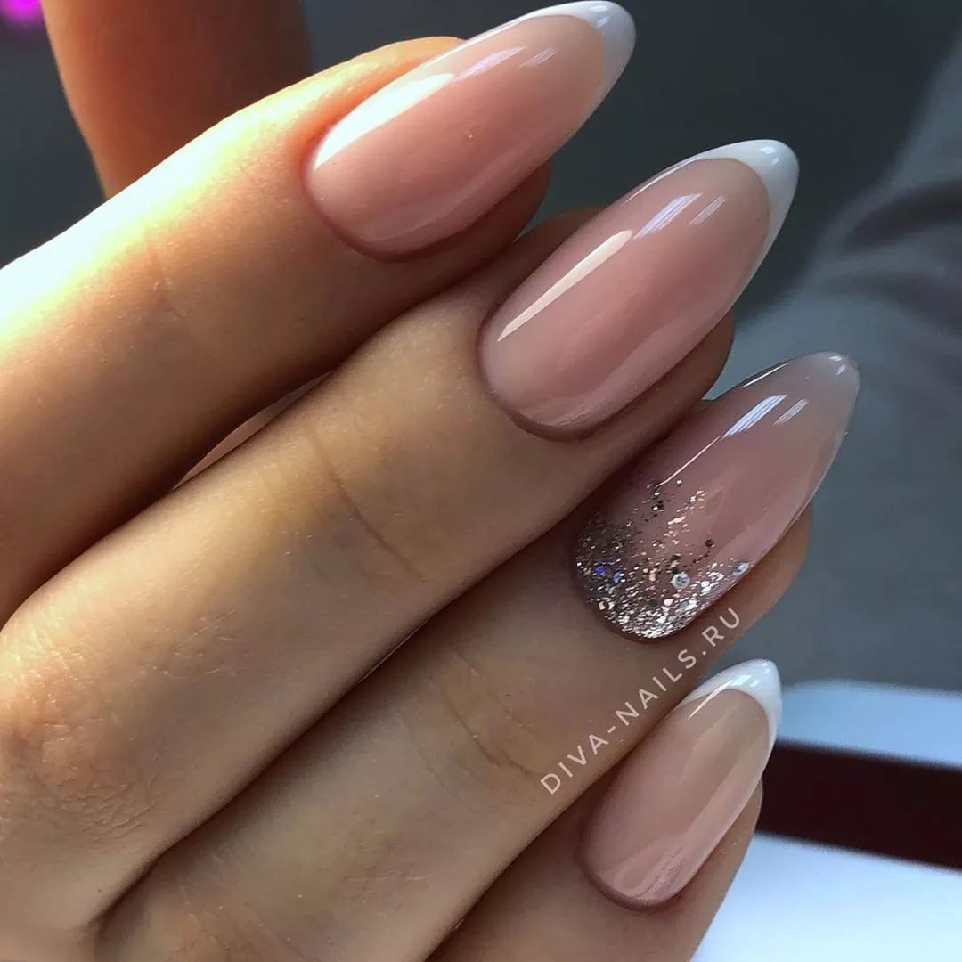 Нюдовый френч миндаль