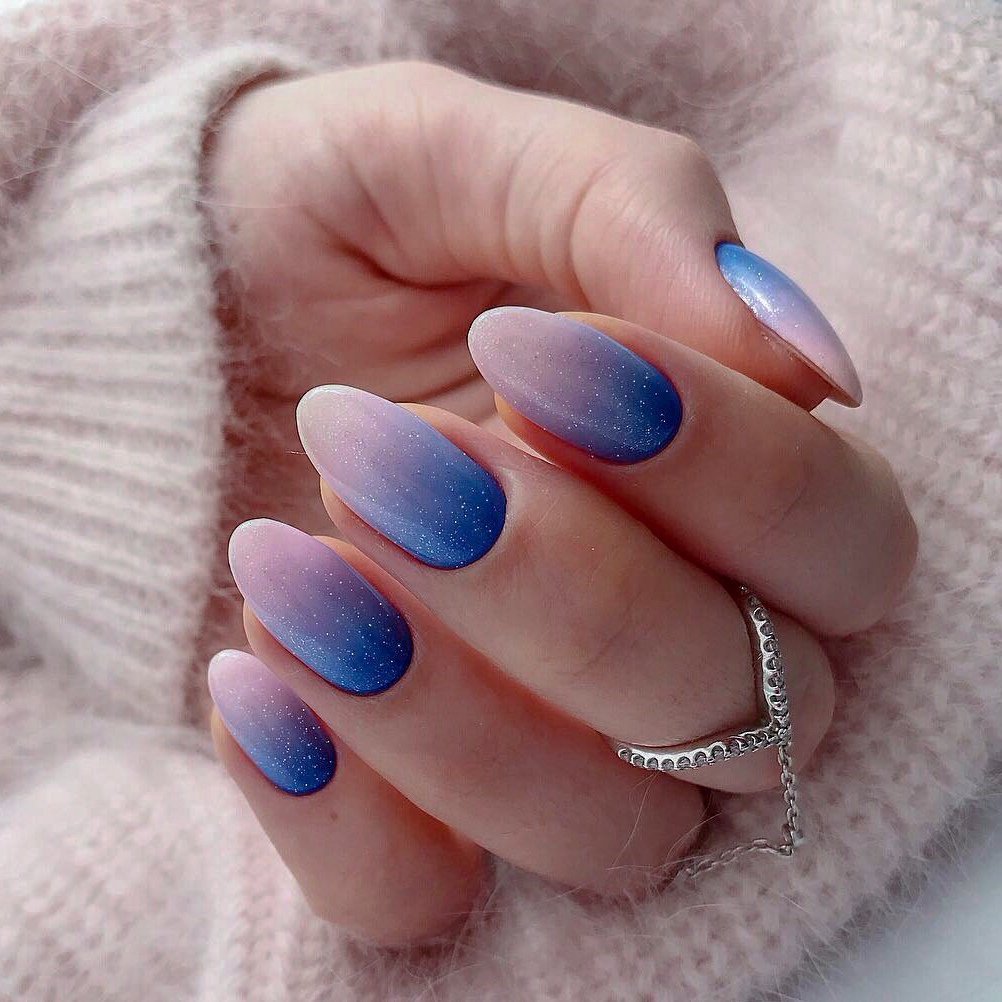 Маникюр омбре