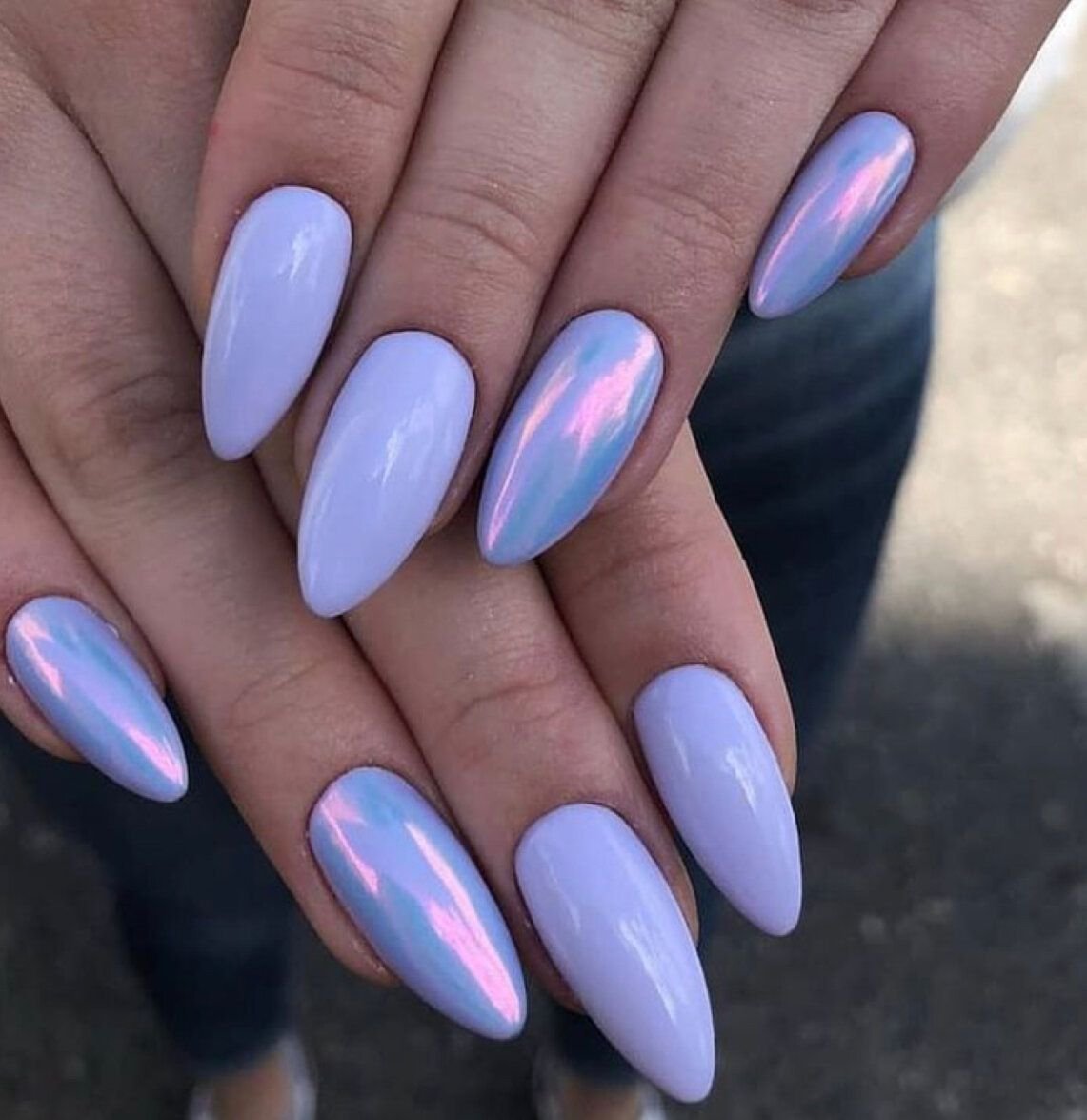 Маникюр голубой с фиолетовым