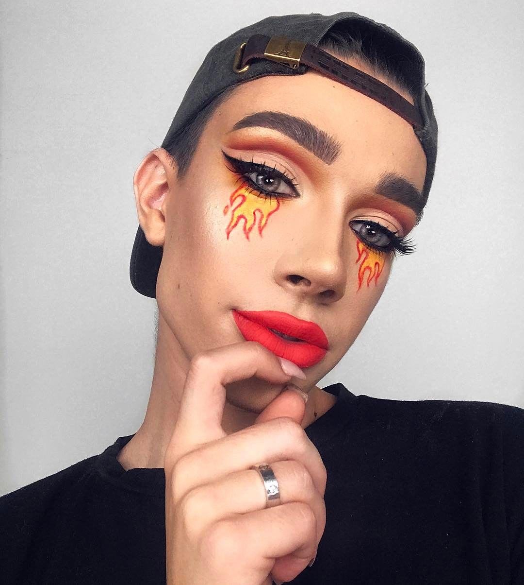 Джеймс Чарльз яркий макияж