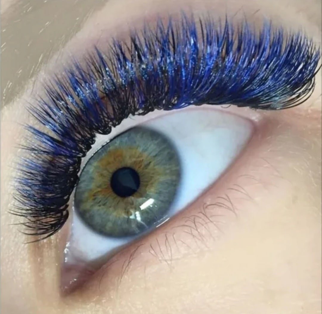 Наращивание ресниц 2 д зеленые глаза