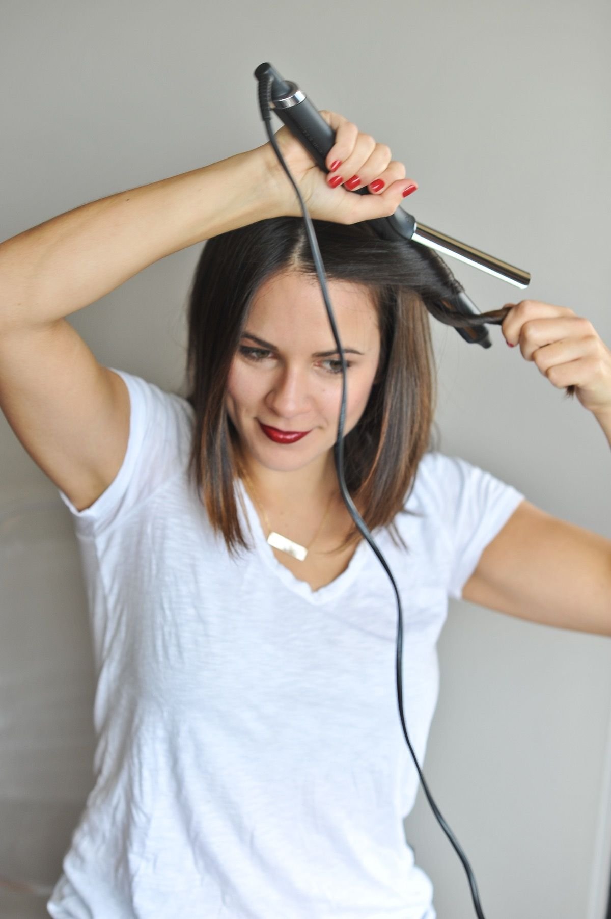 Укладка волос утюжком на короткие волосы