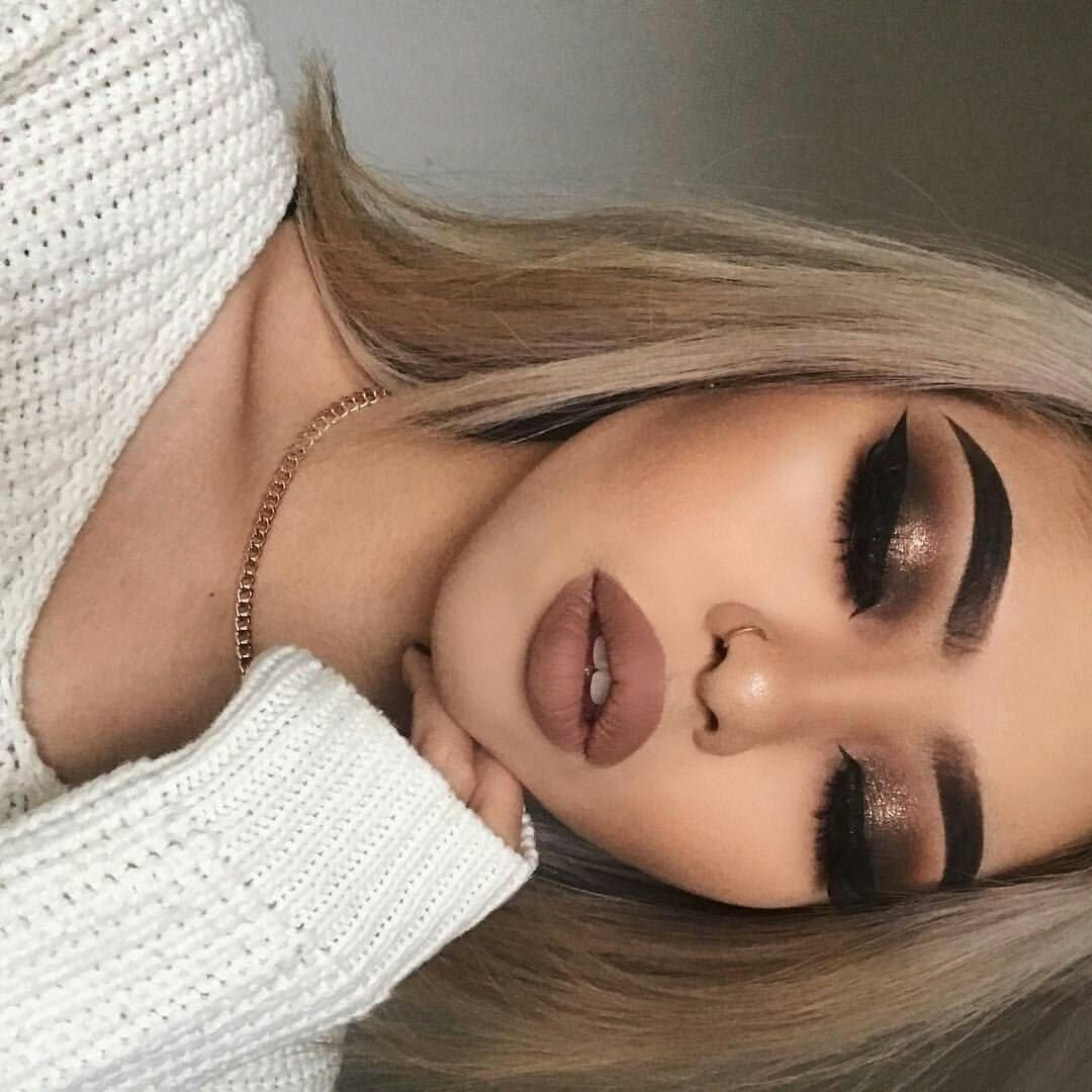 Кайли Дженнер блондинка