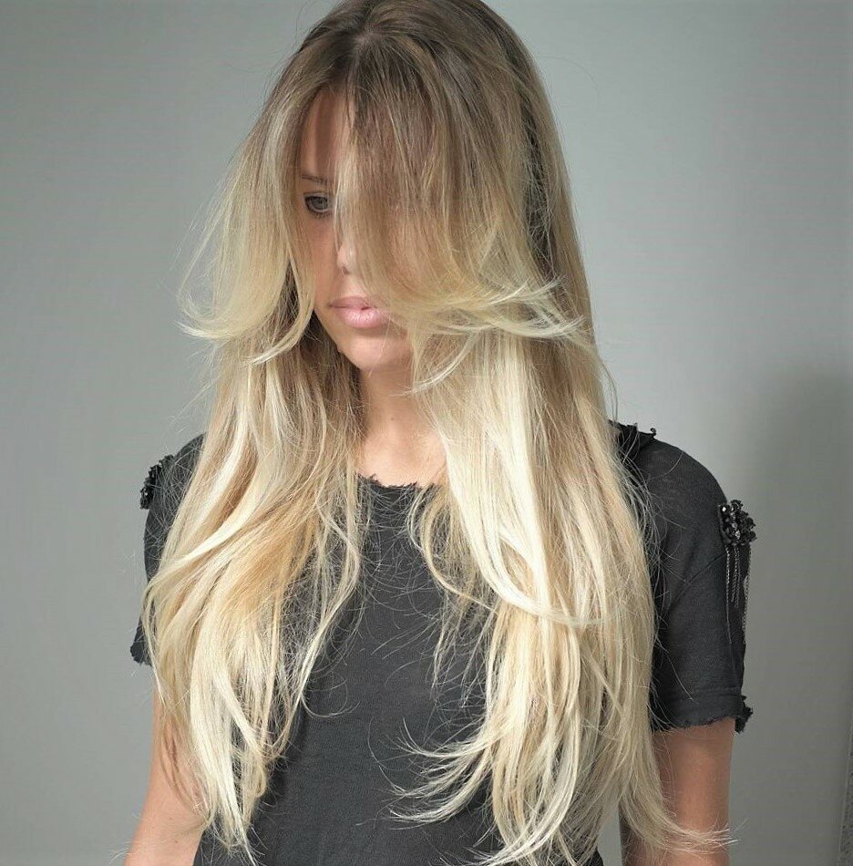 Стрижка Каскад на длинные светлые волосы