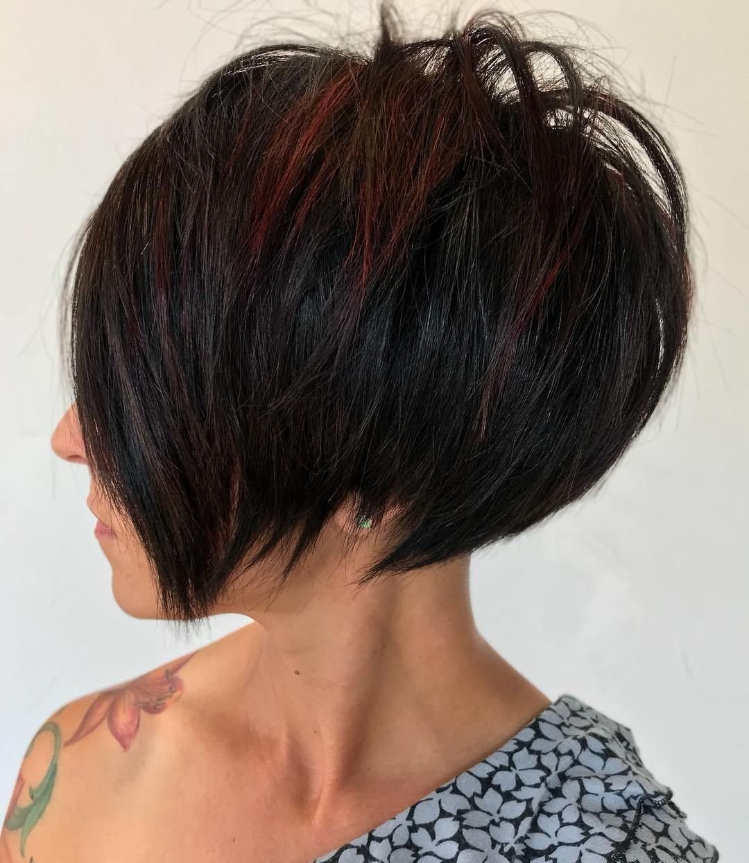 Стрижка Боб градуированный укороченный