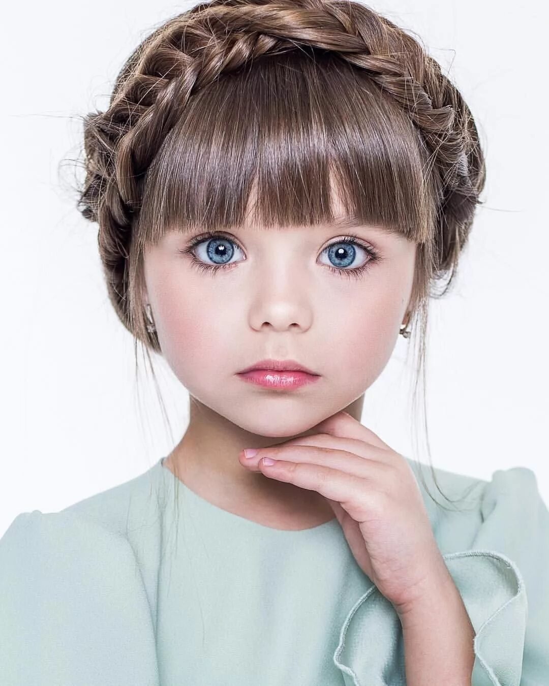 Стрижка челки косая филированная