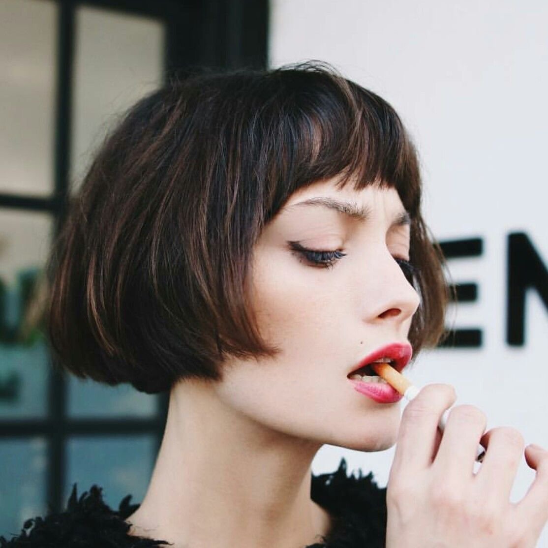 Короткие волосы до подбородка