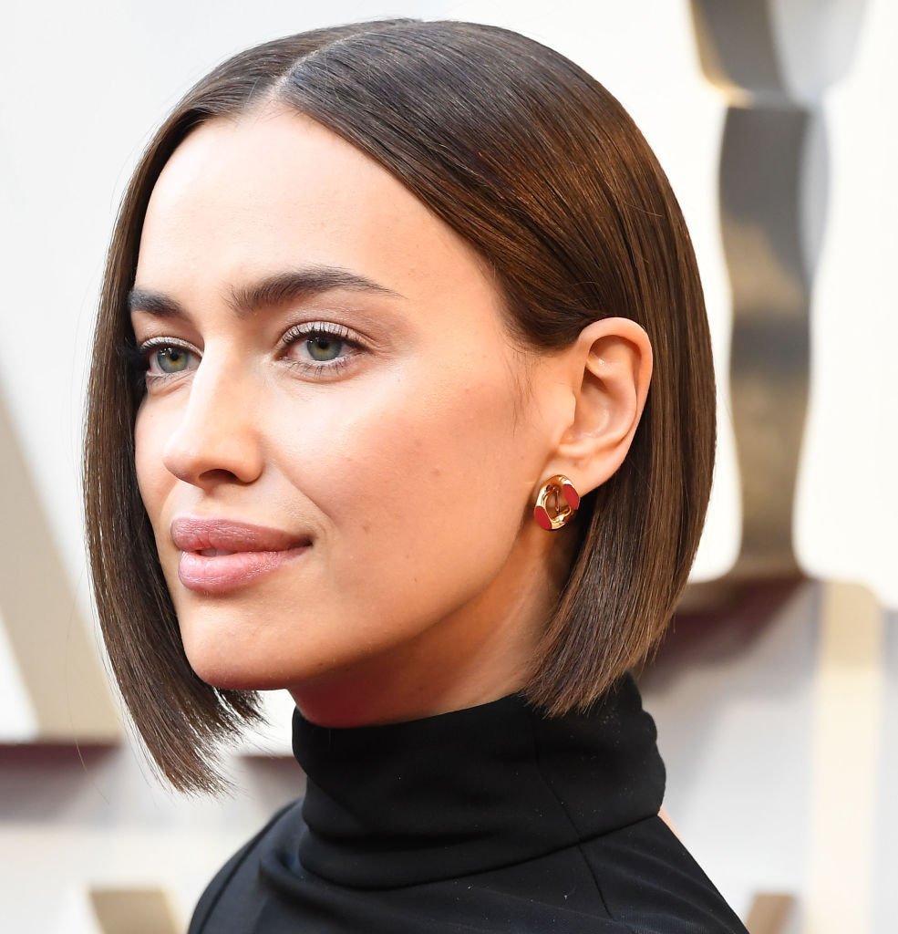 Лея Сейду с очень короткими волосами