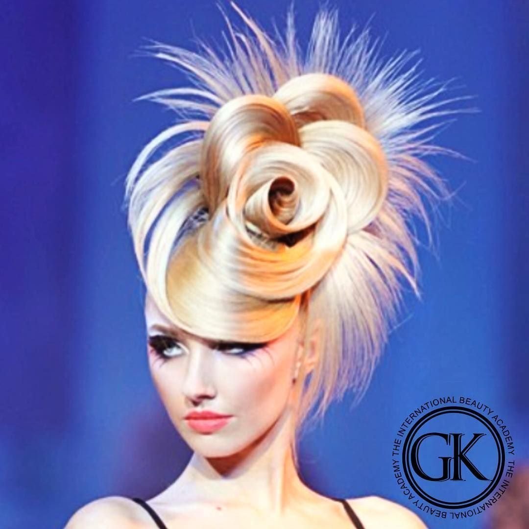 Стилист кот Георгий прически