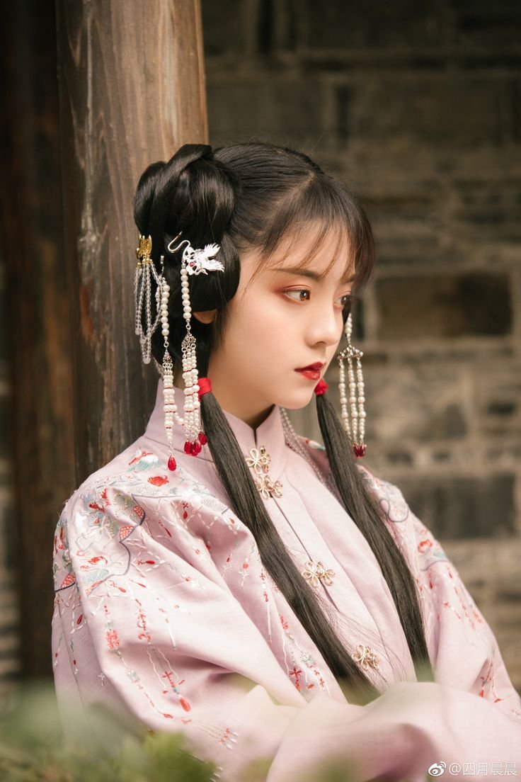 Корейская челка 2022 тренд